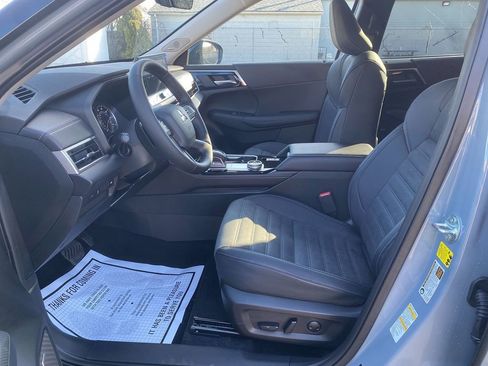 New 2026 Mitsubishi Outlander AWD image 12