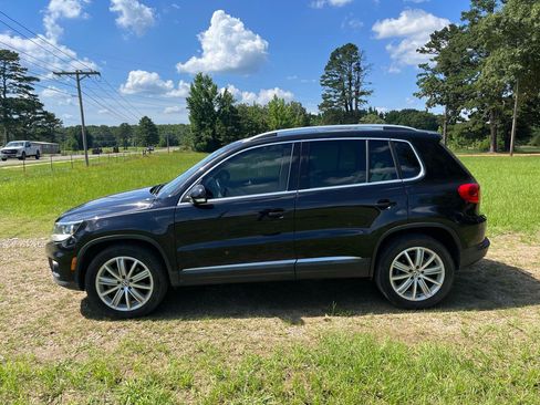 Used 2015 Volkswagen Tiguan SE FWD image 5