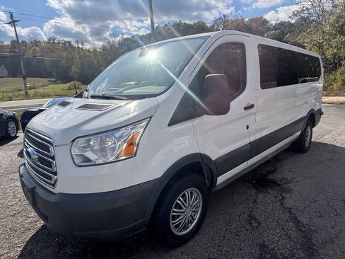 Used 2018 Ford Transit 350 XLT RWD image 3