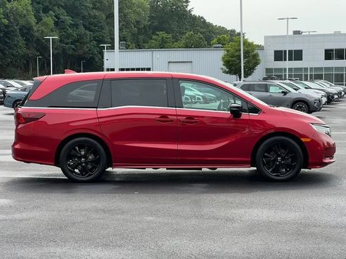 Used 2023 Honda Odyssey Sport image 43