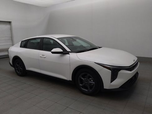 Used 2025 Kia K4 FWD image 11