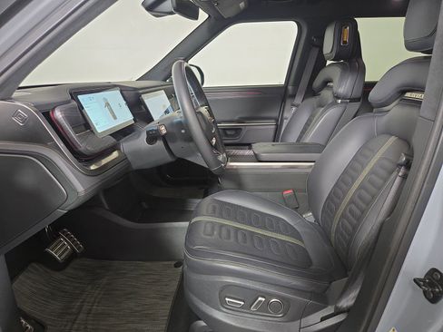 Used 2024 Rivian R1S Adventure AWD/4WD image 20
