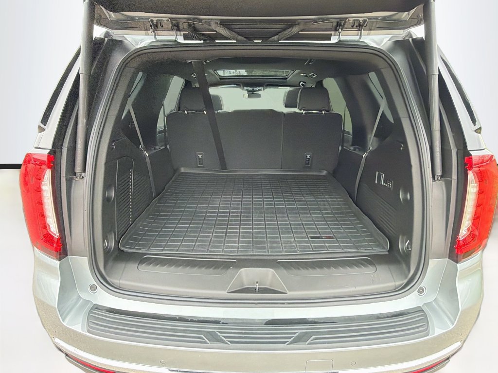 Used 2023 GMC Yukon SLT w/ SLT Premium Package AWD/4WD image 30