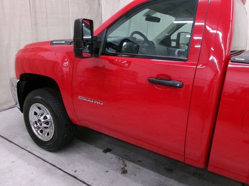 Used 2014 Chevrolet Silverado 2500 W/T w/ Snow Plow Prep Package AWD/4WD image 9