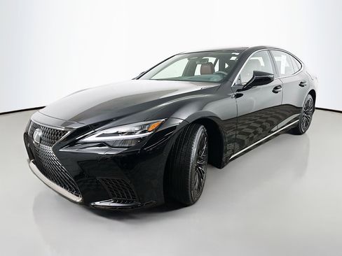 Used 2026 Lexus LS 500 AWD w/ Accessory Package (2T) image 3