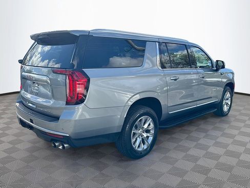 Used 2024 GMC Yukon XL Denali image 6