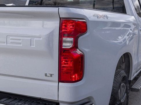 Used 2024 Chevrolet Silverado 1500 LT image 37