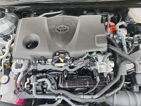 Used 2025 Toyota Camry LE FWD image 34