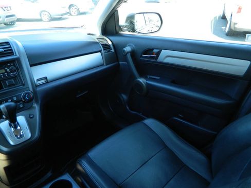 Used 2011 Honda CR-V LX image 17
