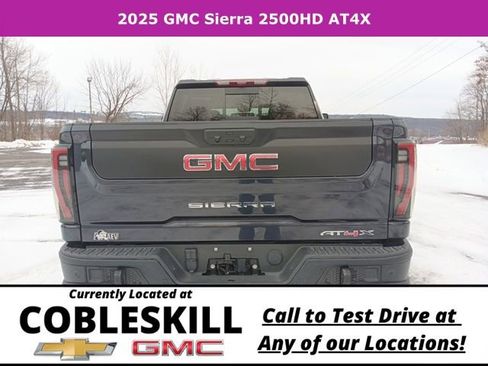 Used 2025 GMC Sierra 2500 AT4X w/ AT4X AEV Edition image 4