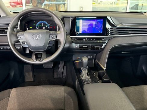 Certified 2025 Toyota Camry LE image 31