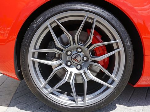 Used 2024 Chevrolet Corvette Z06 w/ Stealth Interior Trim Package RWD image 29