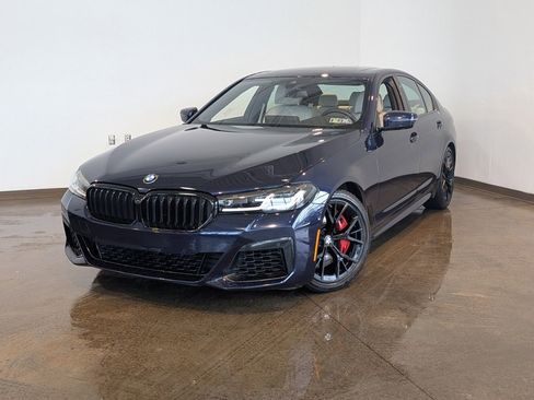 Used 2021 BMW M550i xDrive w/ Dynamic Handling Package image 1