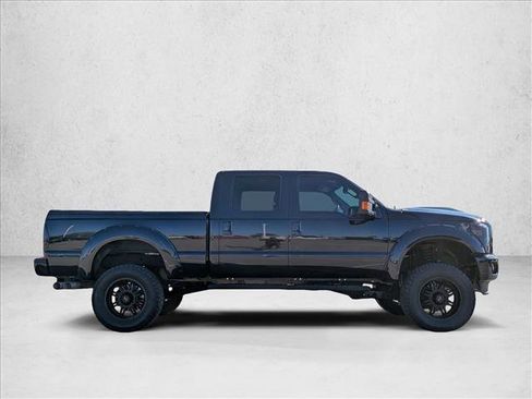 Used 2015 Ford F250 Lariat w/ Lariat Ultimate Package image 4