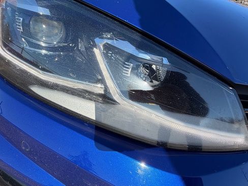 Used 2019 Volkswagen Golf R 4-Door image 12