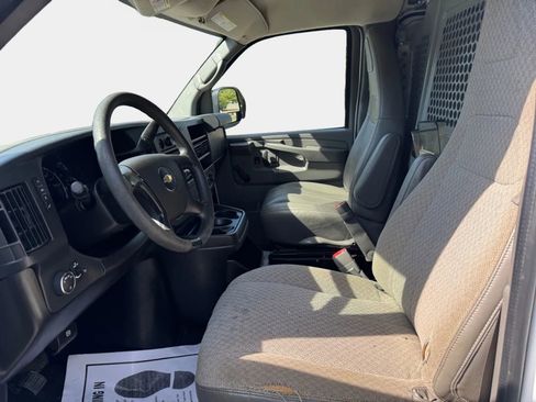 Used 2013 Chevrolet Express 3500 image 9