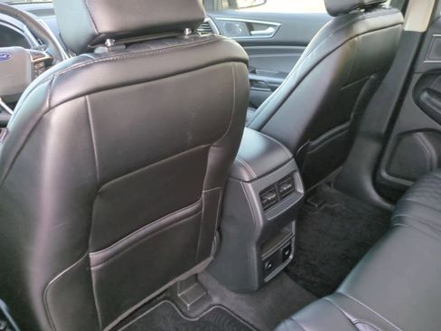 Used 2024 Ford Edge Titanium image 18