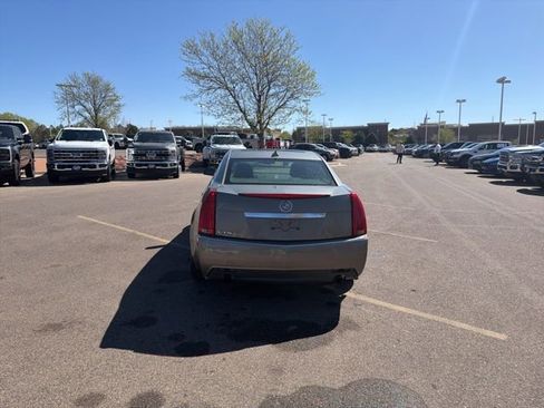 Used 2010 Cadillac CTS Luxury image 4