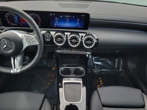 Certified 2026 Mercedes-Benz CLA 250 image 21