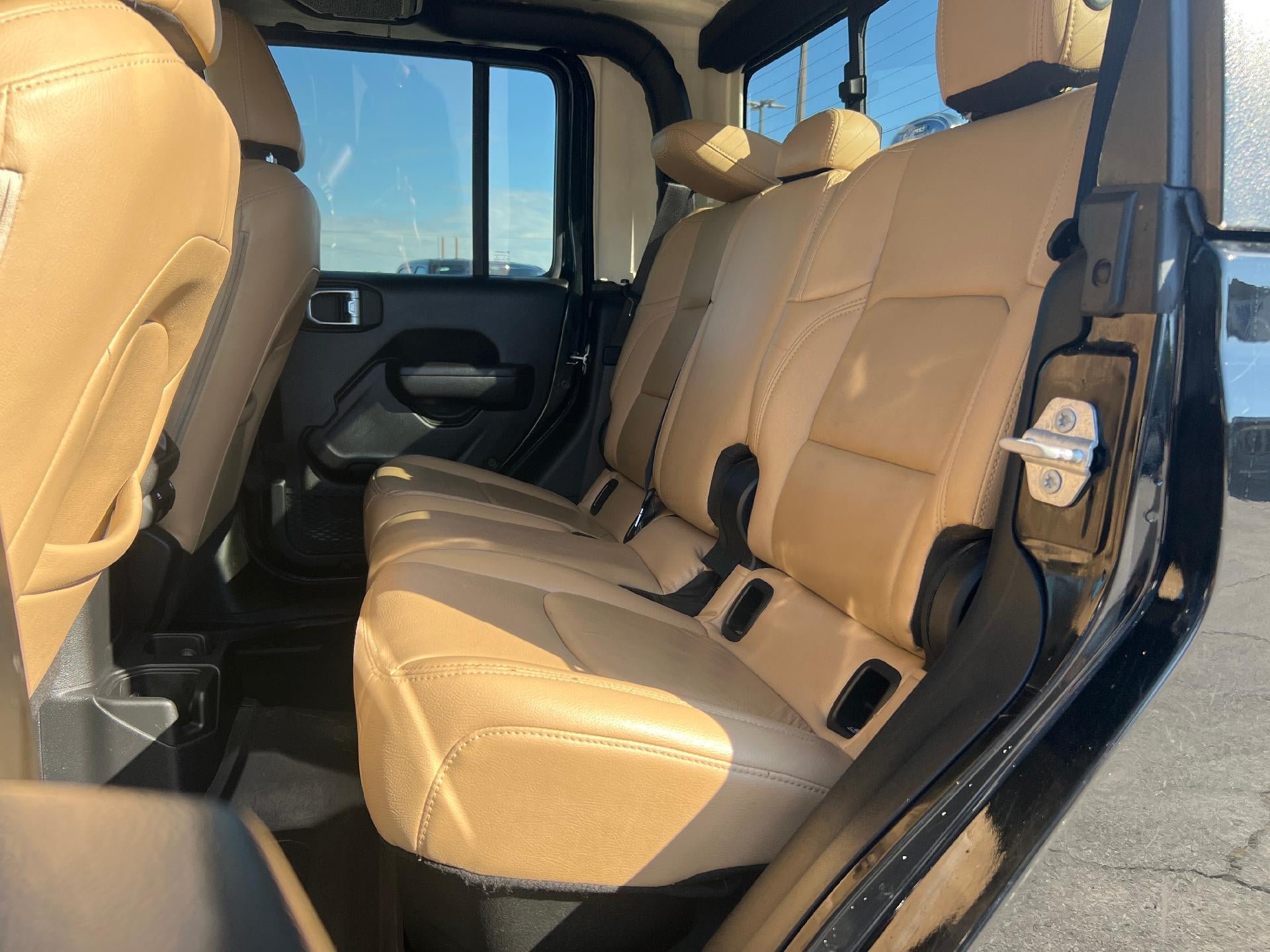 Used 2022 Jeep Gladiator Sport AWD/4WD image 11