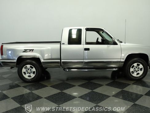 Used 1992 Chevrolet Silverado 1500 4x4 Extended Cab image 12