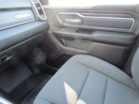 Used 2022 RAM 1500 Big Horn AWD/4WD image 29