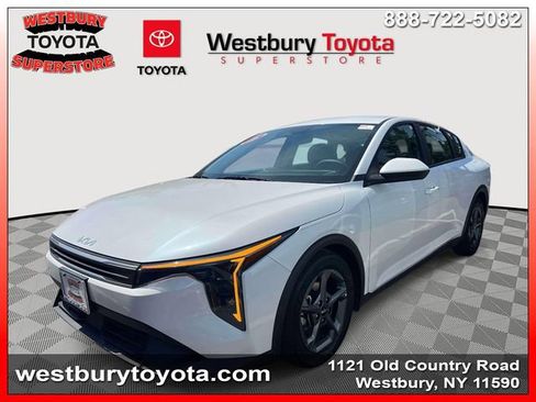 Used 2025 Kia K4 FWD image 3