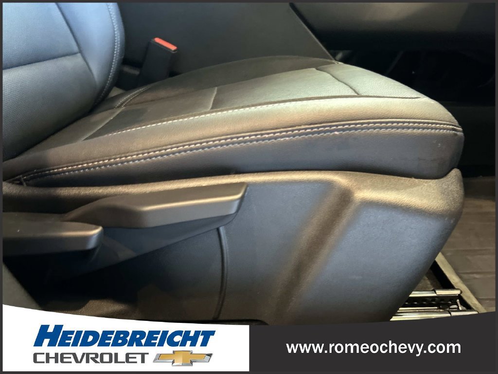 Used 2024 Chevrolet Equinox EV LT FWD image 35