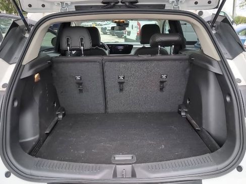 Used 2024 Buick Encore GX Preferred image 30