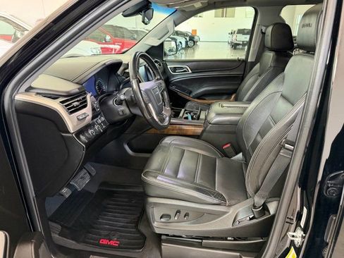 Used 2019 GMC Yukon XL Denali w/ Open Road Package AWD/4WD image 16