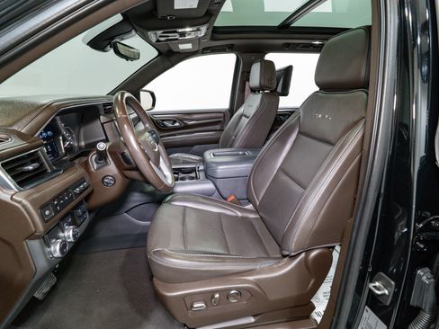 Used 2021 GMC Yukon Denali w/ Denali Ultimate Package image 17