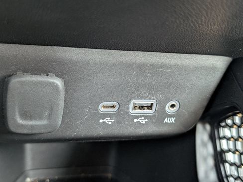 Used 2021 Chevrolet TrailBlazer LS FWD image 14