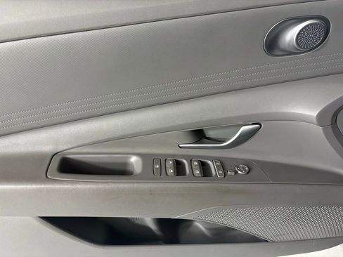 Used 2024 Hyundai Elantra SEL image 22