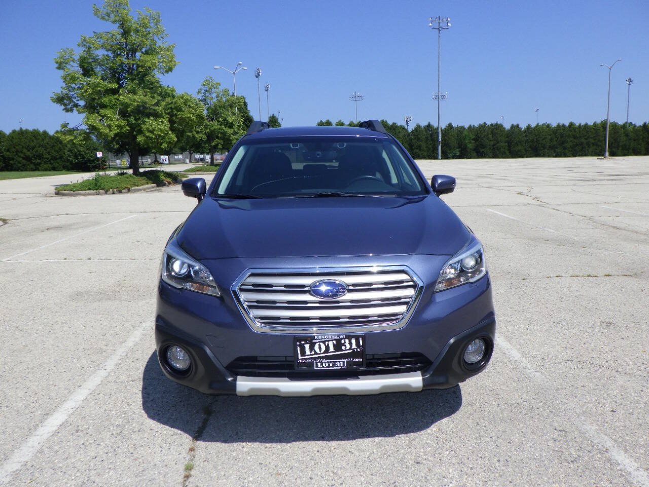 Used 2017 Subaru Outback 3.6R Limited AWD/4WD image 2
