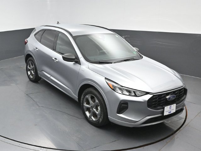 Certified 2024 Ford Escape ST-Line AWD/4WD image 17