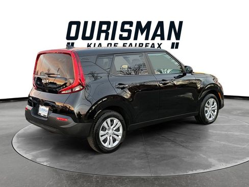 Certified 2022 Kia Soul LX image 6