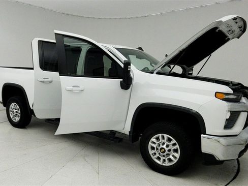 Used 2022 Chevrolet Silverado 2500 LT w/ Convenience Package image 13