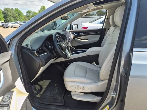 Used 2024 Buick Enclave Essence w/ Experience Buick Package AWD/4WD image 14