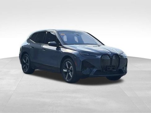 Certified 2025 BMW iX xDrive50 AWD/4WD image 11