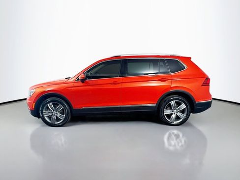 Used 2018 Volkswagen Tiguan SEL Premium AWD/4WD image 2