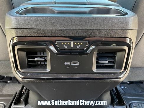 Used 2023 GMC Sierra 1500 AT4 w/ AT4 Premium Package AWD/4WD image 57