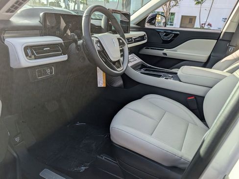 New 2026 Lincoln Aviator 2WD image 12