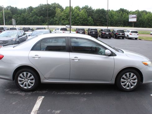 Used 2012 Toyota Corolla LE FWD image 5