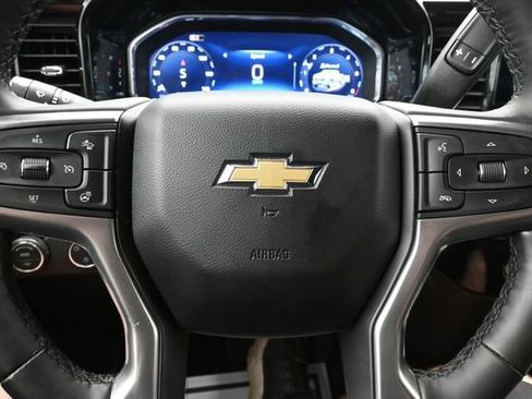 Used 2024 Chevrolet Silverado 1500 LT AWD/4WD image 37