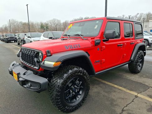 Certified 2025 Jeep Wrangler Willys image 3