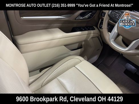Used 2021 GMC Yukon Denali w/ Denali Premium Package image 39