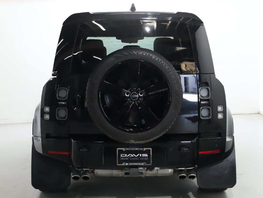 Certified 2024 Land Rover Defender 110 V8 AWD/4WD image 7