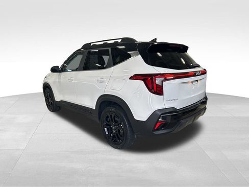 Certified 2024 Kia Seltos X-Line image 4