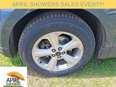 Certified 2018 Ford Edge SE image 4