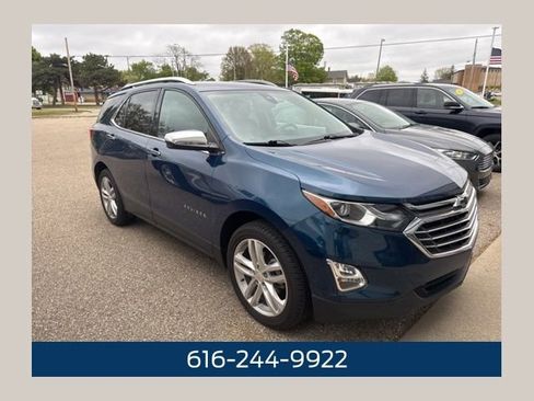 Used 2021 Chevrolet Equinox Premier w/ LPO, Floor Liner Package AWD/4WD image 1
